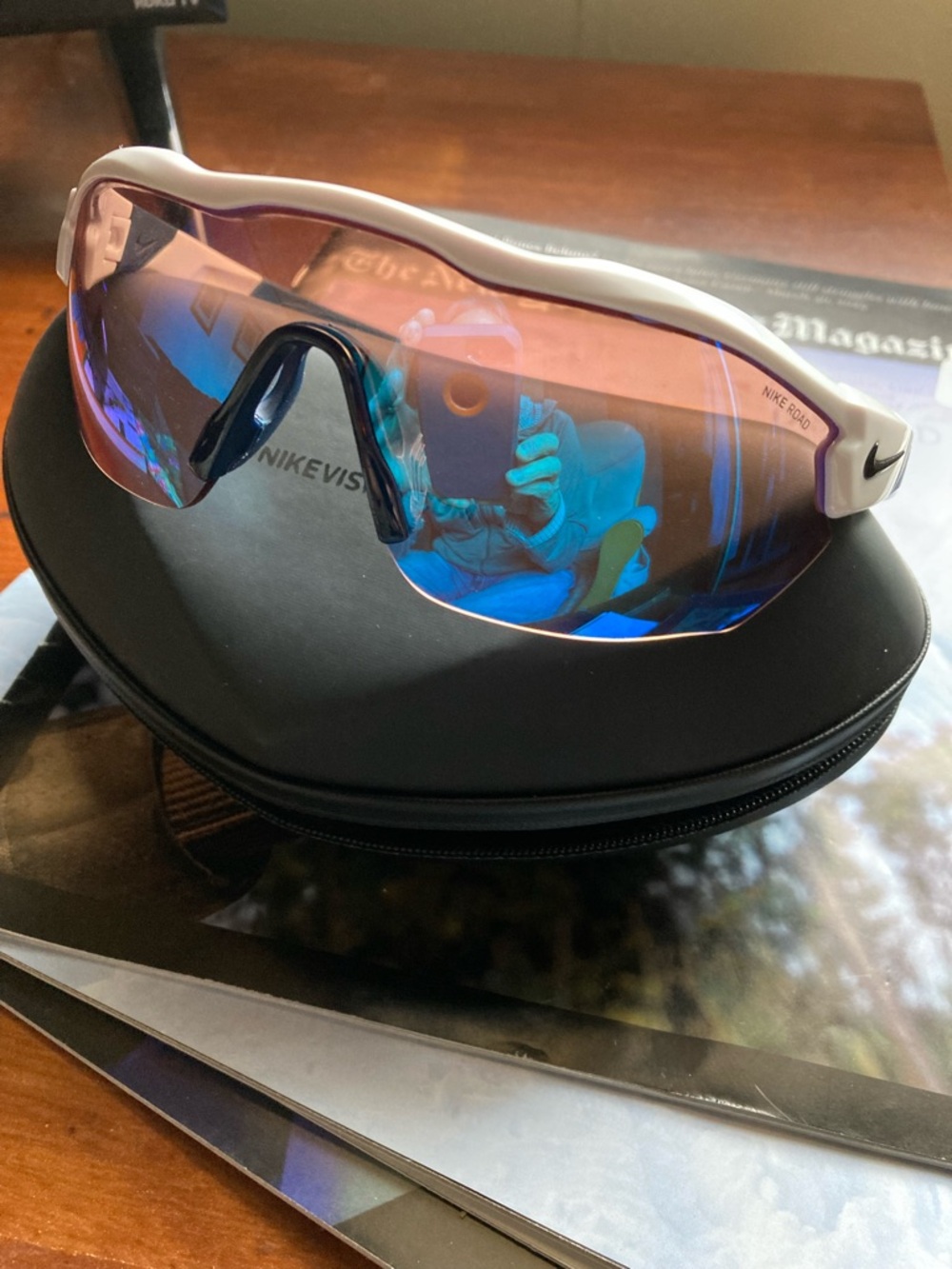 nike show 3 sunglasses with an extra lens
